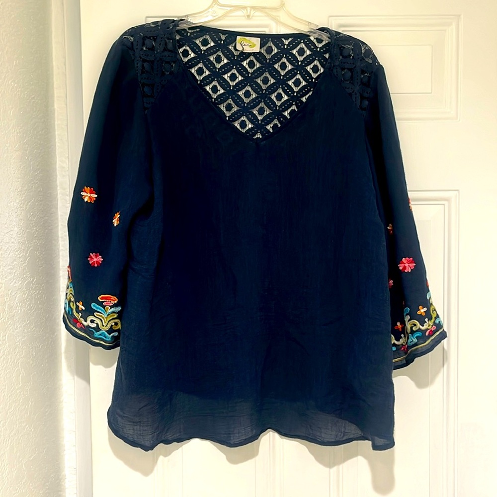 Anthropologie Fig and flower Embroidered Boho Flowy top blouse  L XL